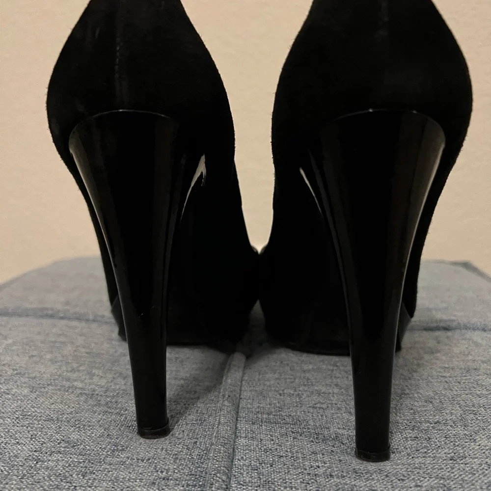 Black pumps - Picture 4 of 4